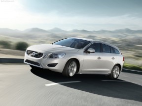 Volvo-V60_2011_1024x768_wallpaper_05